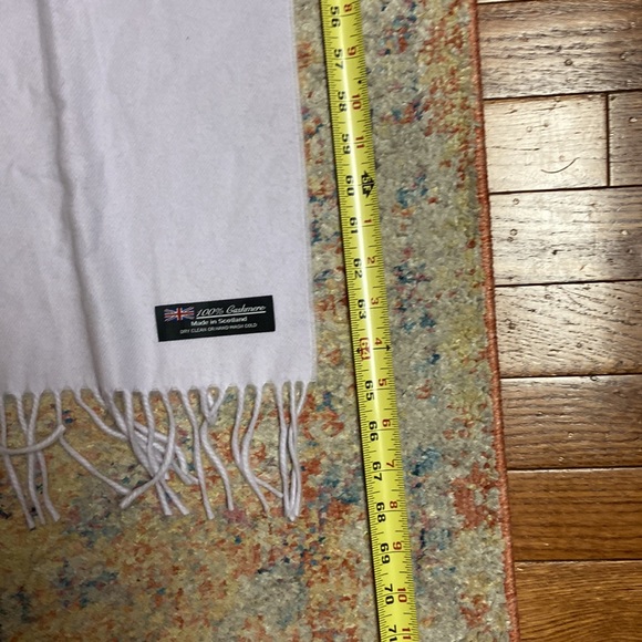 New Cashmere Scarf - Picture 6 of 6